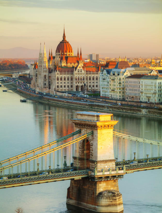 Parliament and Chain Bridge