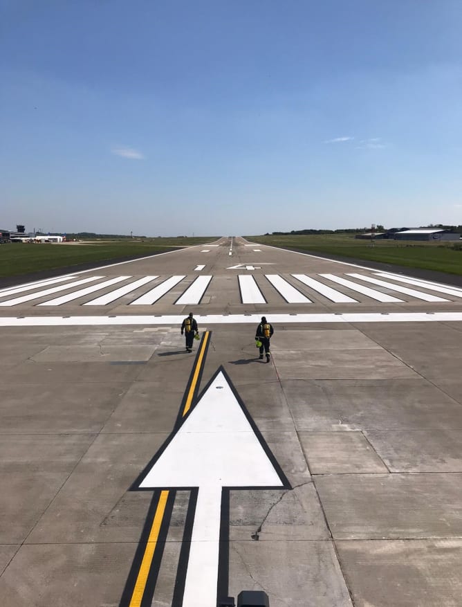 LBA runway relay