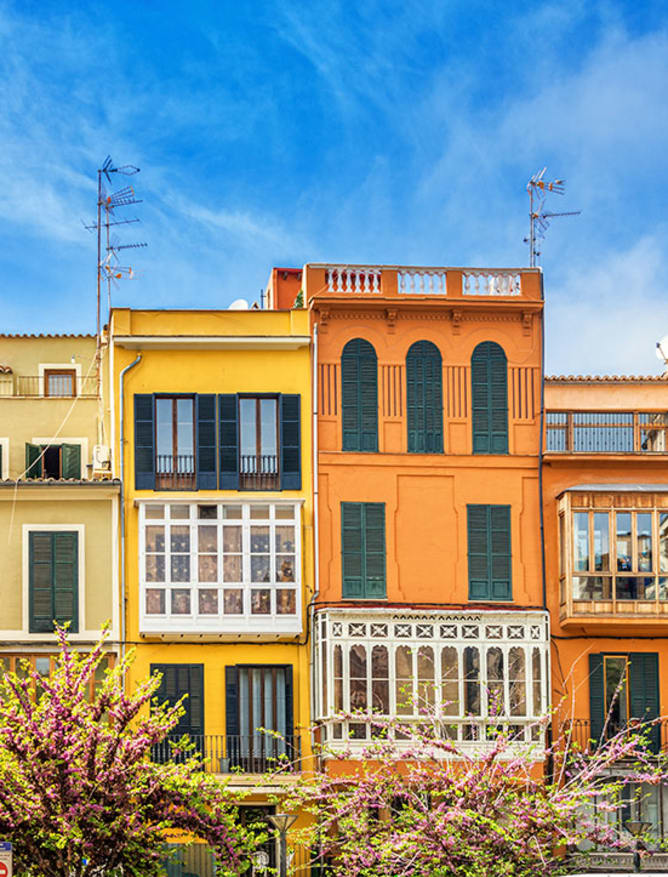 Palma's bright houses